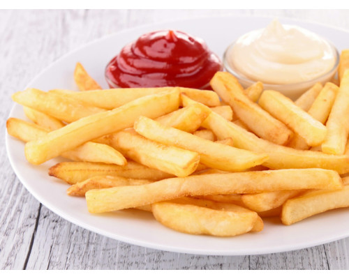 Картофель фри с кетчупом